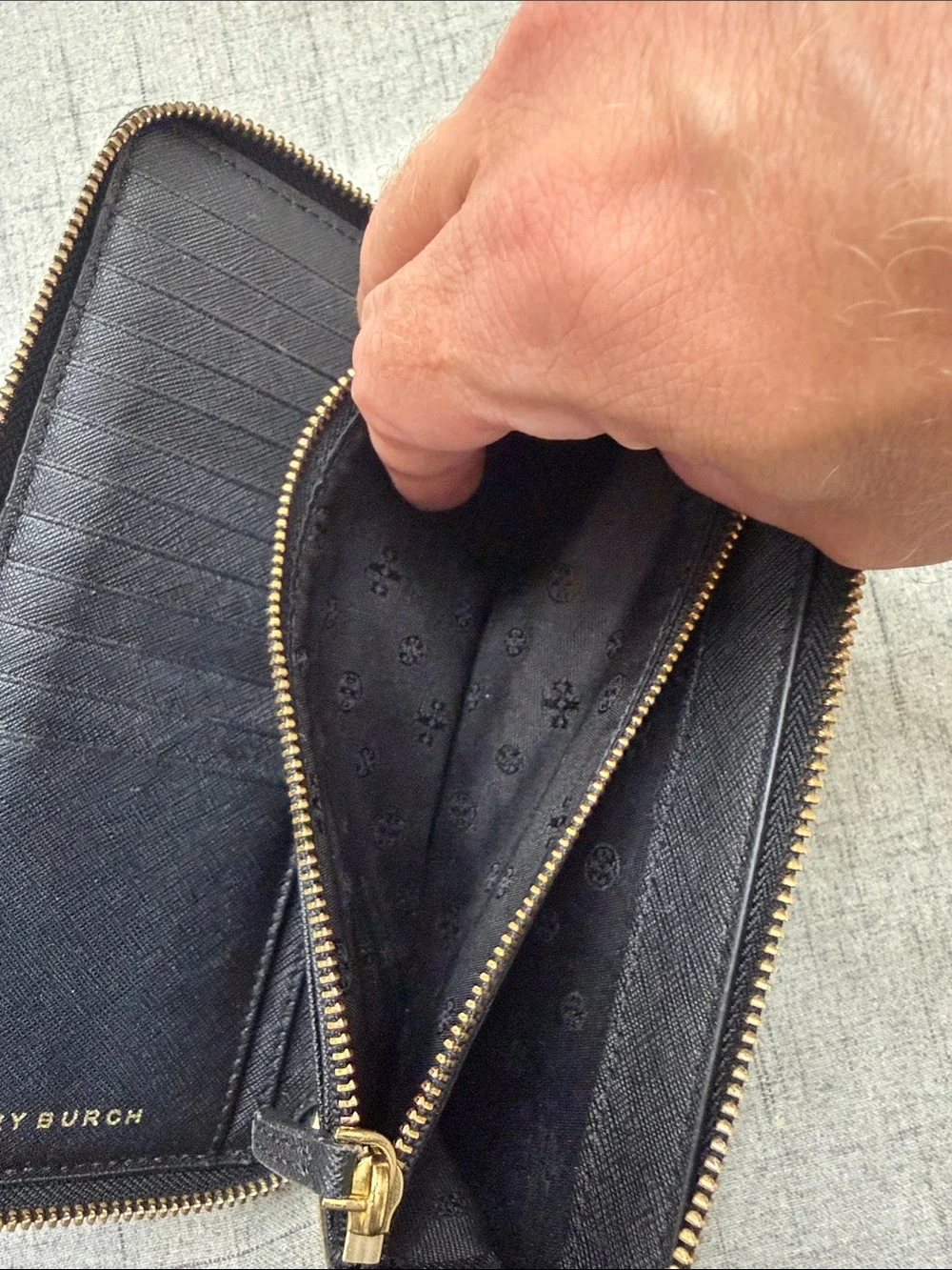 Tory Burch Black Zip Emerson Saffiano Continental Wallet